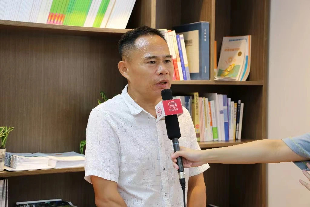 商丘市總工會深圳市服務(wù)中心龍華站站長：愛心企業(yè)送溫暖，回饋社會顯擔(dān)當(dāng)